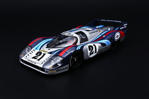937434 (a): :2000x1333